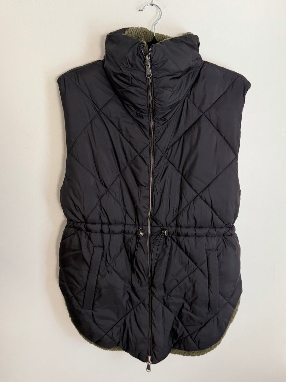 FP Movement Venture On Reversible Puffer Vest size XS